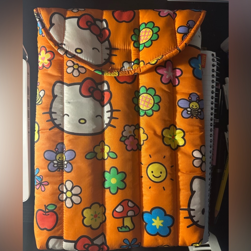 hello kitty baggu puffy sleeve 13/14 inch